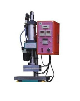 氣壓鉚接機怎么調壓力?丹峰機械科普!